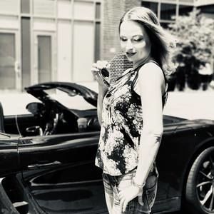 Meet your Posher, Anna